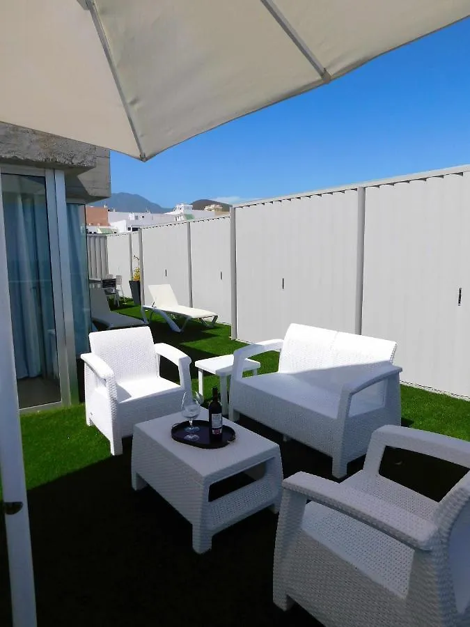 グイマーTerraza Al Marアパートメント アパート グイマー